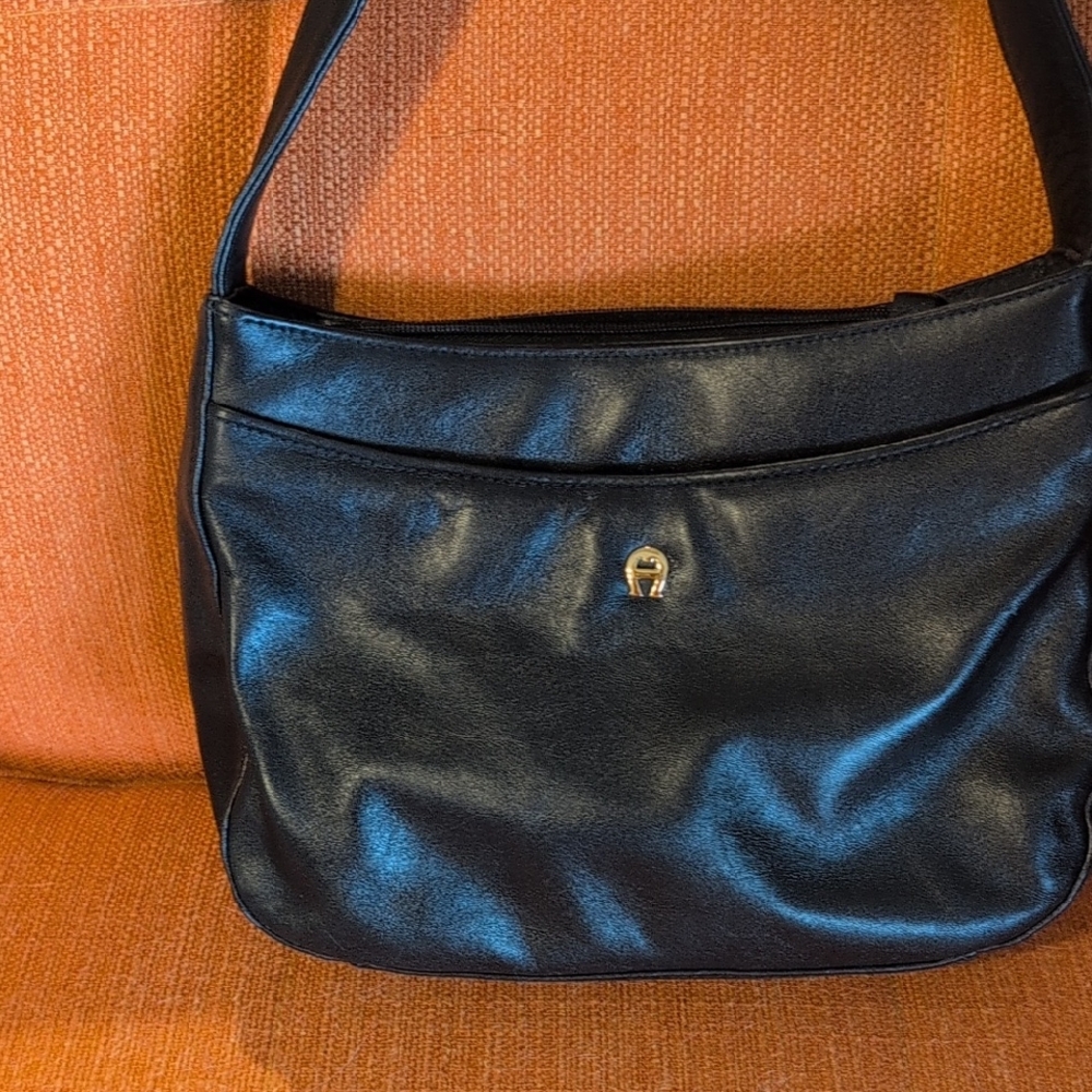 Etienne Aigner Black Leather Shoulder Bag